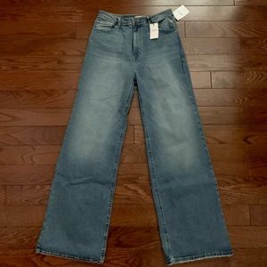NEW Forever 21 Regular Straight Leg Jeans